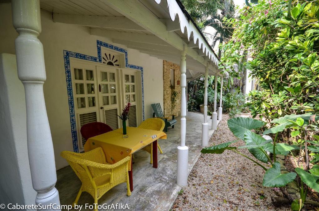 Готель Cabarete Surf Camp Екстер'єр фото